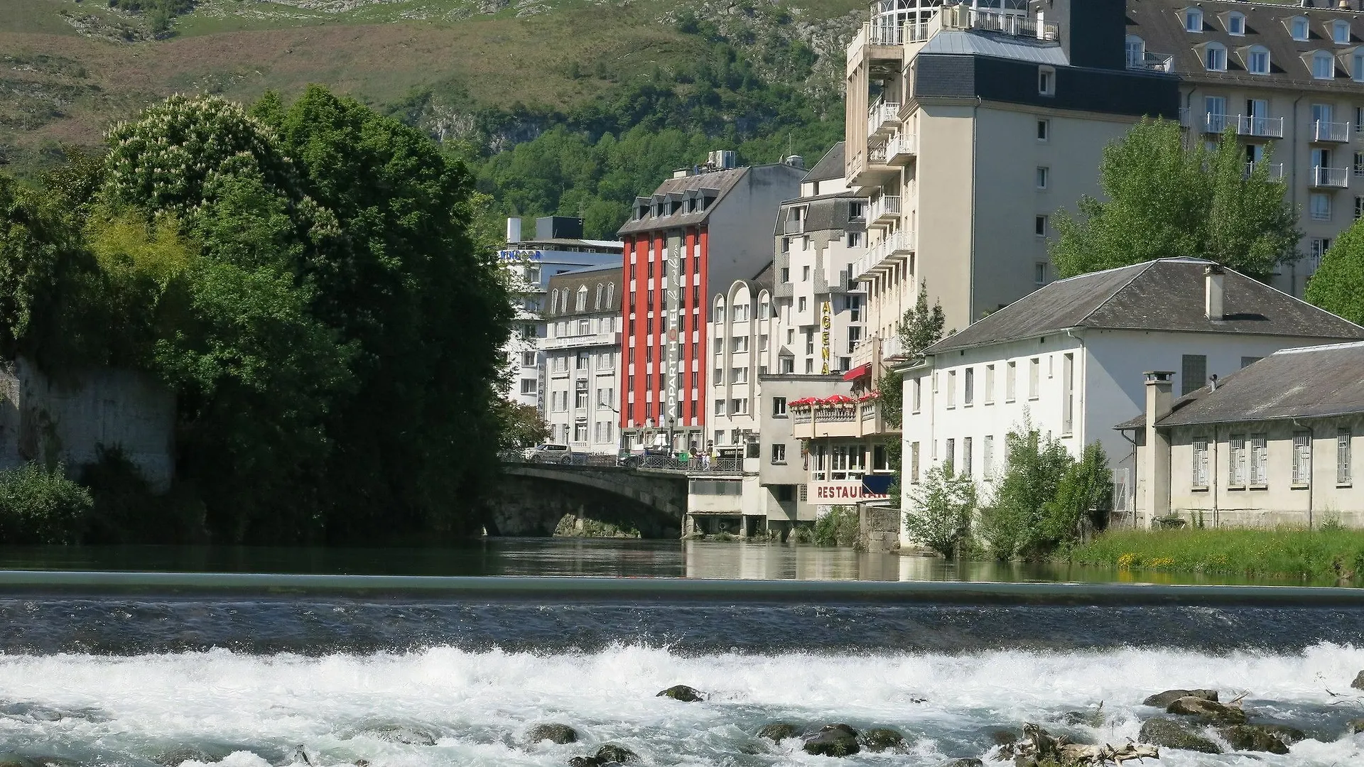Appart'Hotel Le Pelerin Lourdes 4*,